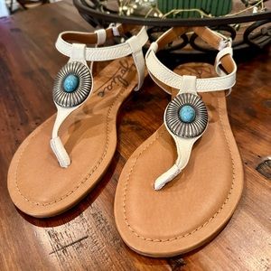 NWOT Zodiac Yohanna Sandal